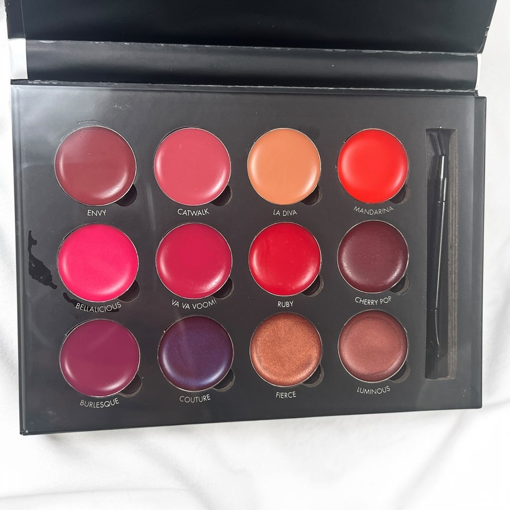 Bellapierre Cosmetics 12 Color Pro Lip Palette Mineral Lipstick Set New - Picture 7 of 7